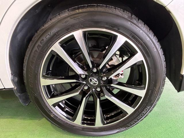 ハリアーエレガンス　ＧＲスポーツナビゲーション　ＥＴＣ　ドラレコ　クル−ズコントロ−ル　電動パーキング　衝突被害軽減ブレーキ　プッシュボタンスタ−ト　バックカメラ（奈良県）の中古車