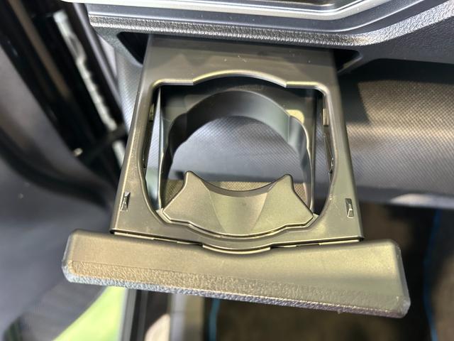 ロッキープレミアムＧ　ＨＥＶハイブリッド　ナビ　ドラレコ　ＥＴＣ　衝突被害軽減ブレーキ　コ−ナ−センサ−　全車速追従付ＡＣＣ　シ−トヒ−タ−　電動パーキング　パノラマモニタ−（奈良県）の中古車