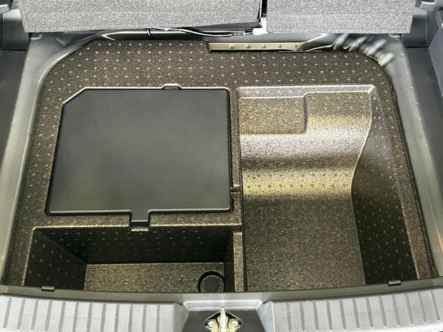 ロッキープレミアムＧ　ＨＥＶハイブリッド　ナビ　ドラレコ　ＥＴＣ　衝突被害軽減ブレーキ　コ−ナ−センサ−　全車速追従付ＡＣＣ　シ−トヒ−タ−　電動パーキング　パノラマモニタ−（奈良県）の中古車