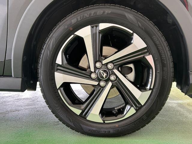 ロッキープレミアムＧ　ＨＥＶハイブリッド　ナビ　ドラレコ　ＥＴＣ　衝突被害軽減ブレーキ　コ−ナ−センサ−　全車速追従付ＡＣＣ　シ−トヒ−タ−　電動パーキング　パノラマモニタ−（奈良県）の中古車