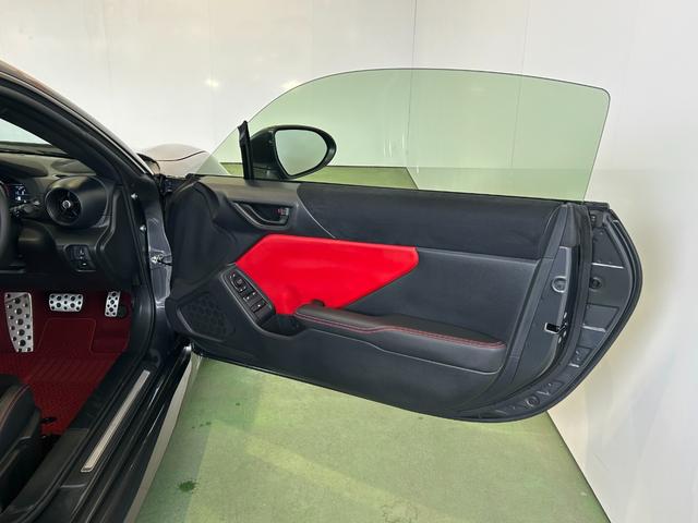 ＧＲ８６ＲＺナビ　ドラレコ　ＥＴＣ２．０　バックカメラ　フロントシ−トヒ−タ−　クル−ズコントロ−ル　プッシュボタンスタ−ト（奈良県）の中古車