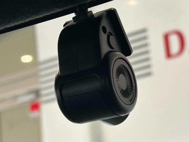 タントカスタムＸナビ　ドラレコ　ＥＴＣ　衝突被害軽減ブレーキ　バックカメラ　コ−ナ−センサ−　シ−トヒ−タ−　ロングスライドシ−ト　アイドリングストップ機能　両側電動スライドドア　プッシュボタンスタ−ト（奈良県）の中古車