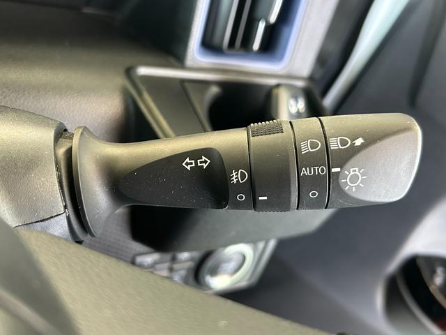 タントカスタムＸナビ　ドラレコ　ＥＴＣ　衝突被害軽減ブレーキ　バックカメラ　コ−ナ−センサ−　シ−トヒ−タ−　ロングスライドシ−ト　アイドリングストップ機能　両側電動スライドドア　プッシュボタンスタ−ト（奈良県）の中古車