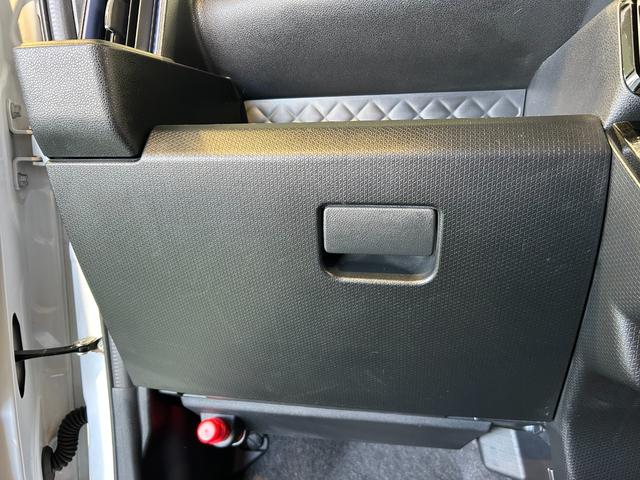 タントカスタムＸナビ　ドラレコ　ＥＴＣ　衝突被害軽減ブレーキ　バックカメラ　コ−ナ−センサ−　シ−トヒ−タ−　ロングスライドシ−ト　アイドリングストップ機能　両側電動スライドドア　プッシュボタンスタ−ト（奈良県）の中古車