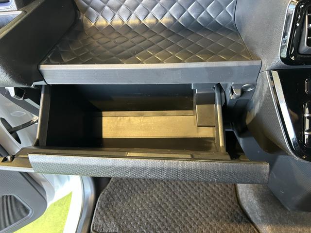 タントカスタムＸナビ　ドラレコ　ＥＴＣ　衝突被害軽減ブレーキ　バックカメラ　コ−ナ−センサ−　シ−トヒ−タ−　ロングスライドシ−ト　アイドリングストップ機能　両側電動スライドドア　プッシュボタンスタ−ト（奈良県）の中古車