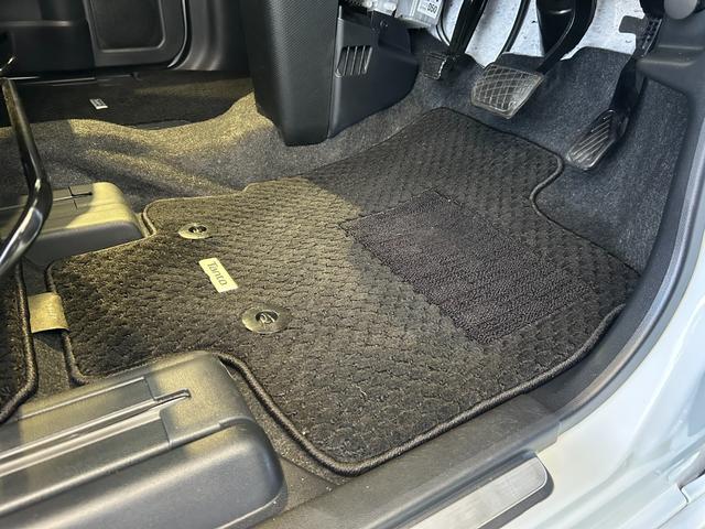 タントカスタムＸナビ　ドラレコ　ＥＴＣ　衝突被害軽減ブレーキ　バックカメラ　コ−ナ−センサ−　シ−トヒ−タ−　ロングスライドシ−ト　アイドリングストップ機能　両側電動スライドドア　プッシュボタンスタ−ト（奈良県）の中古車