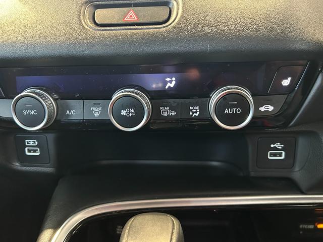 ヴェゼルe:HEV Zナビ ドラレコ ETC2.0 クル−ズコントロ−ル テレビキャンセラー コ−ナ−センサ− 衝突被害軽減ブレーキ バックカメラ LEDヘッドライト(奈良県)の中古車