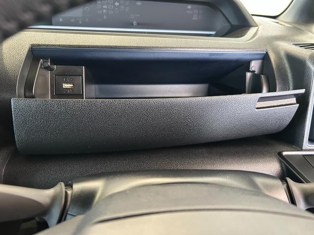 タントカスタムＲＳタ−ボ車　ディスプレイオーディオ　衝突被害軽減ブレーキ　コ−ナ−センサ−　両側電動スライドドア　電動パーキング　アイドリングストップ機能　シ−トヒ−タ−　パノラマモニタ−　ＬＥＤヘッドライト（奈良県）の中古車