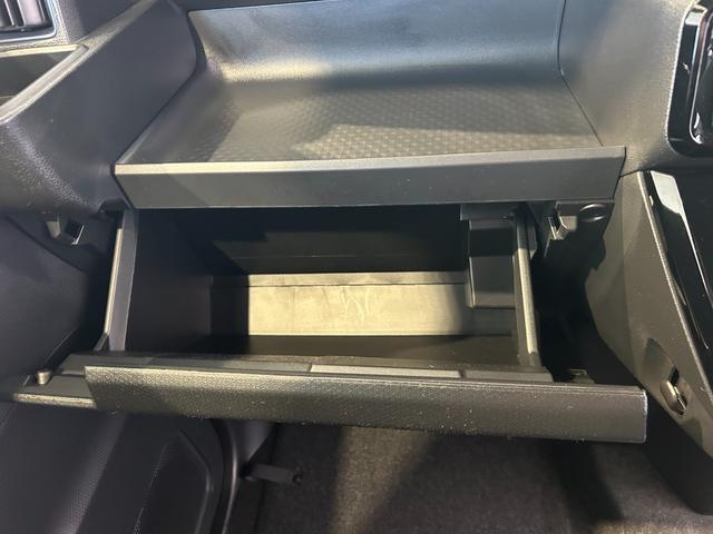 タントカスタムＲＳタ−ボ車　ディスプレイオーディオ　衝突被害軽減ブレーキ　コ−ナ−センサ−　両側電動スライドドア　電動パーキング　アイドリングストップ機能　シ−トヒ−タ−　パノラマモニタ−　ＬＥＤヘッドライト（奈良県）の中古車