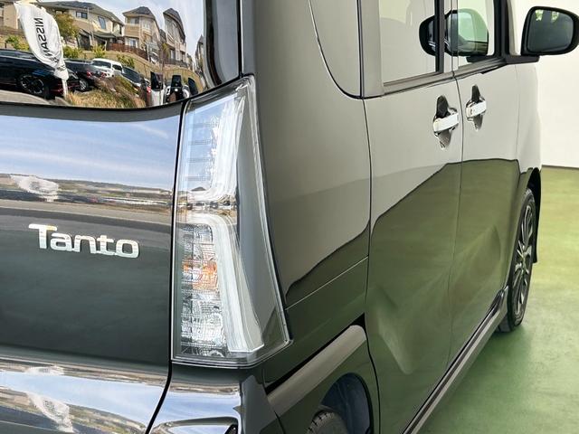 タントカスタムＲＳタ−ボ車　ディスプレイオーディオ　衝突被害軽減ブレーキ　コ−ナ−センサ−　両側電動スライドドア　電動パーキング　アイドリングストップ機能　シ−トヒ−タ−　パノラマモニタ−　ＬＥＤヘッドライト（奈良県）の中古車