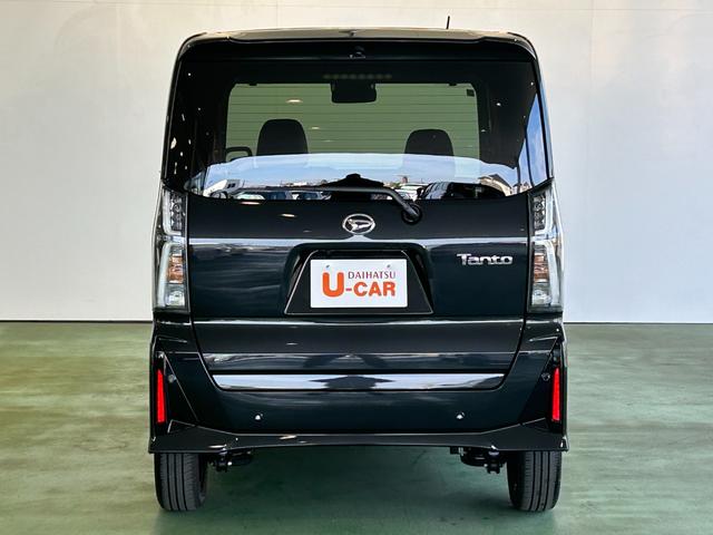 タントカスタムＲＳタ−ボ車　ディスプレイオーディオ　衝突被害軽減ブレーキ　コ−ナ−センサ−　両側電動スライドドア　電動パーキング　アイドリングストップ機能　シ−トヒ−タ−　パノラマモニタ−　ＬＥＤヘッドライト（奈良県）の中古車