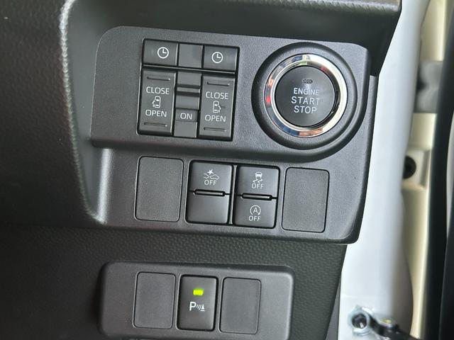 トールカスタムＧ　ターボバックカメラ対応　両側電動スライドドア　衝突被害軽減ブレーキ　コ−ナ−センサ−　全車速追従機能付ＡＣＣ　アイドリングストップ機能　プッシュボタンスタ−ト　電動パーキング　ＬＥＤヘッドライト（奈良県）の中古車