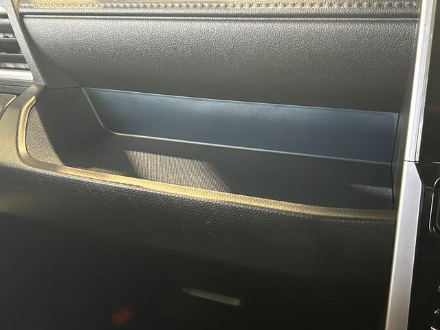 トールカスタムＧ　ターボバックカメラ対応　両側電動スライドドア　衝突被害軽減ブレーキ　コ−ナ−センサ−　全車速追従機能付ＡＣＣ　アイドリングストップ機能　プッシュボタンスタ−ト　電動パーキング　ＬＥＤヘッドライト（奈良県）の中古車