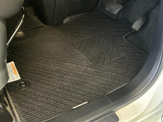 トールカスタムＧ　ターボバックカメラ対応　両側電動スライドドア　衝突被害軽減ブレーキ　コ−ナ−センサ−　全車速追従機能付ＡＣＣ　アイドリングストップ機能　プッシュボタンスタ−ト　電動パーキング　ＬＥＤヘッドライト（奈良県）の中古車