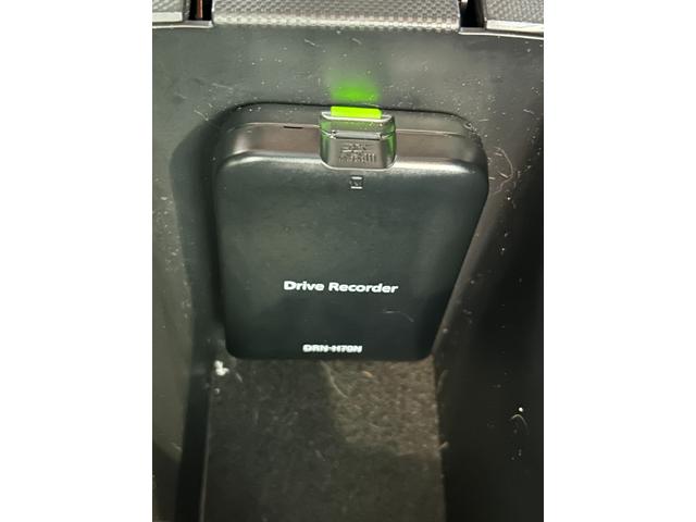 ロッキープレミアムナビ　ドラレコ　ＥＴＣ　シ−トヒ−タ−　衝突被害軽減ブレーキ　コ−ナ−センサ−　テレビキャンセラー　アイドリングストップ機能　プッシュボタンスタ−ト　テレビキャンセラー　パノラマモニタ−（奈良県）の中古車