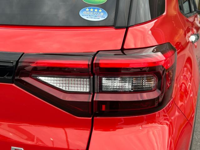 ロッキープレミアムナビ　ドラレコ　ＥＴＣ　シ−トヒ−タ−　衝突被害軽減ブレーキ　コ−ナ−センサ−　テレビキャンセラー　アイドリングストップ機能　プッシュボタンスタ−ト　テレビキャンセラー　パノラマモニタ−（奈良県）の中古車