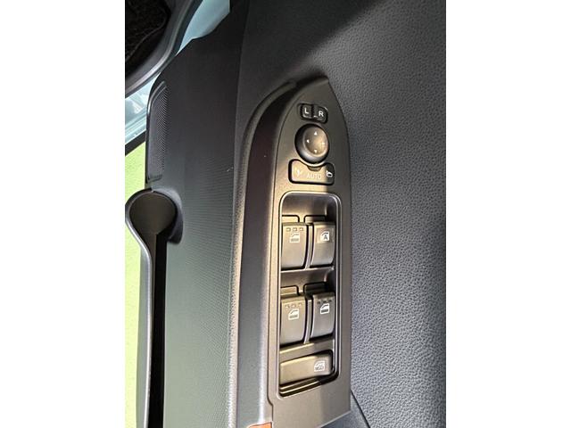 タントファンクロスターボナビ　ドラレコ　コ−ナ−センサ−　衝突被害軽減ブレーキ　フロントシ−トヒ−タ−　両側電動スライドドア　アイドリングストップ機能　バックカメラ　プッシュボタンスタ−ト　電動パーキング（奈良県）の中古車