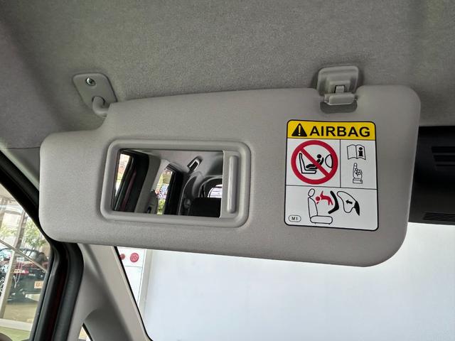 ムーヴＸリミテッドII　ＳＡIIIナビ　片側シ−トヒ−タ−　衝突被害軽減ブレーキ　オ−トハイビ−ム　アイドリングストップ機能　　プッシュボタンスタ−ト　バックカメラ　キーフリ−　ＬＥＤヘッドライト（奈良県）の中古車