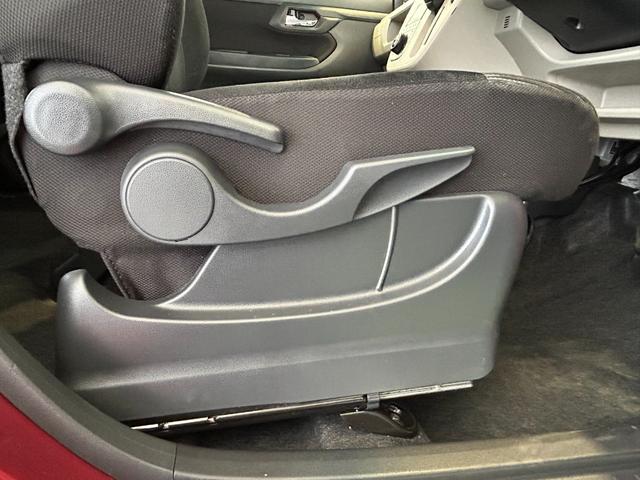 ムーヴＸリミテッドII　ＳＡIIIナビ　片側シ−トヒ−タ−　衝突被害軽減ブレーキ　オ−トハイビ−ム　アイドリングストップ機能　　プッシュボタンスタ−ト　バックカメラ　キーフリ−　ＬＥＤヘッドライト（奈良県）の中古車