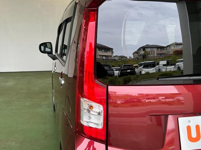 ムーヴＸリミテッドII　ＳＡIIIナビ　片側シ−トヒ−タ−　衝突被害軽減ブレーキ　オ−トハイビ−ム　アイドリングストップ機能　　プッシュボタンスタ−ト　バックカメラ　キーフリ−　ＬＥＤヘッドライト（奈良県）の中古車