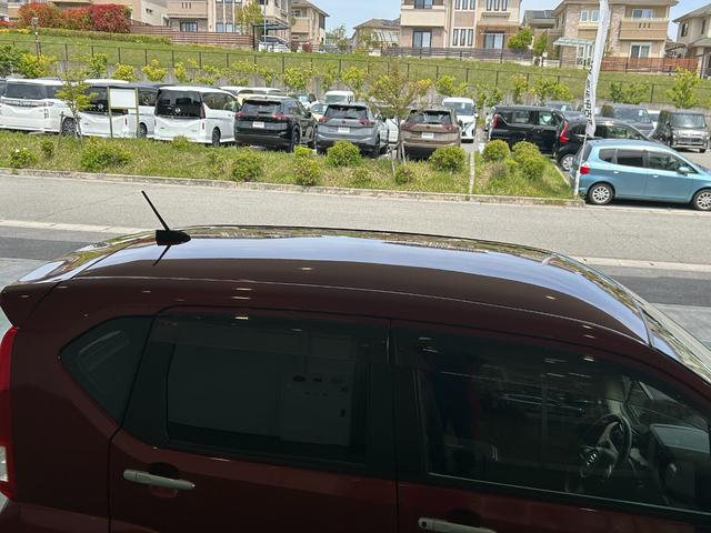 ムーヴＸリミテッドII　ＳＡIIIナビ　片側シ−トヒ−タ−　衝突被害軽減ブレーキ　オ−トハイビ−ム　アイドリングストップ機能　　プッシュボタンスタ−ト　バックカメラ　キーフリ−　ＬＥＤヘッドライト（奈良県）の中古車