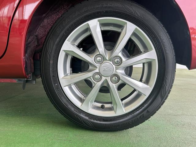 ムーヴＸリミテッドII　ＳＡIIIナビ　片側シ−トヒ−タ−　衝突被害軽減ブレーキ　オ−トハイビ−ム　アイドリングストップ機能　　プッシュボタンスタ−ト　バックカメラ　キーフリ−　ＬＥＤヘッドライト（奈良県）の中古車