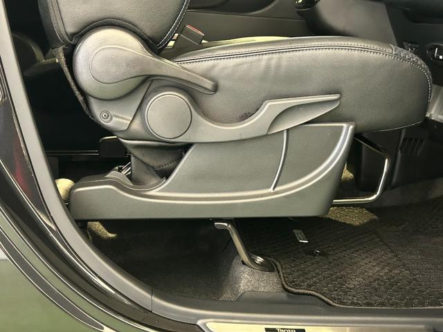 タントカスタムＸナビ　ドラレコ　ＥＴＣ　コ−ナ−センサ−　衝突被害軽減ブレーキ　両側電動スライドドア　シ−トヒ−タ−　アイドリングストップ機能　電動パーキング　パノラマモニタ−　プッシュボタンスタ−ト（奈良県）の中古車