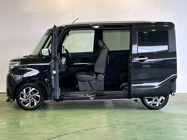 タントカスタムＸナビ　ドラレコ　ＥＴＣ　コ−ナ−センサ−　衝突被害軽減ブレーキ　両側電動スライドドア　シ−トヒ−タ−　アイドリングストップ機能　電動パーキング　パノラマモニタ−　プッシュボタンスタ−ト（奈良県）の中古車