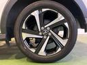 ディスプレイオーディオ　ドラレコ　ＥＴＣ　シ−トヒ−タ−　全車速追従付ＡＣＣ　電動パーキング　コ−ナ−センサ−　衝突被害軽減ブレーキ　パノラマモニタ−　ＬＥＤヘッドライト（奈良県）の中古車