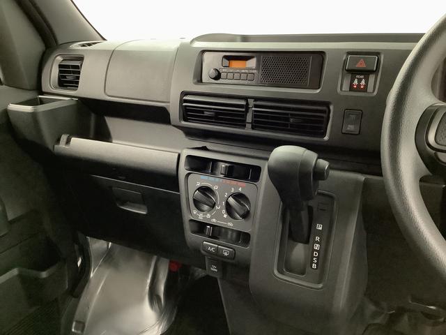 ハイゼットカーゴＤＸ　４ＷＤ　ＣＶＴ　前後コーナーセンサー　両側スライドドア走行無制限１年保証　前後コーナーセンサー　４ＷＤ　ＣＶＴ車　オートマチックハイビーム　アイドリングストップ　キーレスエントリー　横滑り防止装置　オートライト　ヘッドライトレベライザー　ラジオ（兵庫県）の中古車