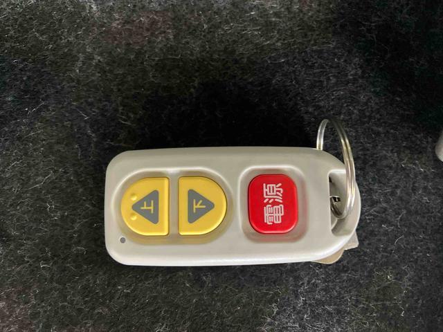 タントスローパーカスタムＲＳダイハツ認定中古車　スマートアシスト付き　衝突被害軽減ブレーキ　前後誤発信抑制ブレーキ　まごころ保証付き　ナビ付き　バックカメラ　コーナーセンサー　シートヒーター（鳥取県）の中古車