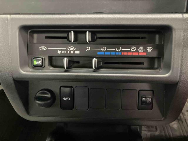 ハイゼットトラックスタンダードダイハツ認定中古車　４ＷＤ　エアコン付き　ラジオ付き　ワンオーナー　マニュアル車　パワーステアリング（鳥取県）の中古車