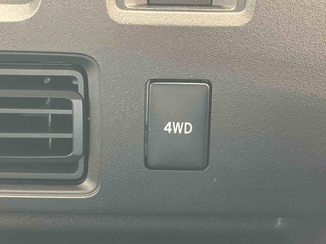 ハイゼットカーゴＤＸスマートアシスト付き　ワンオーナー　パートタイム４ＷＤ　ラジオ付き　ミッション車　コーナーセンサー　キーレスエントリー　衝突回避支援ブレーキ　誤発進抑制制御機能　オートライト・ハイビーム（鳥取県）の中古車