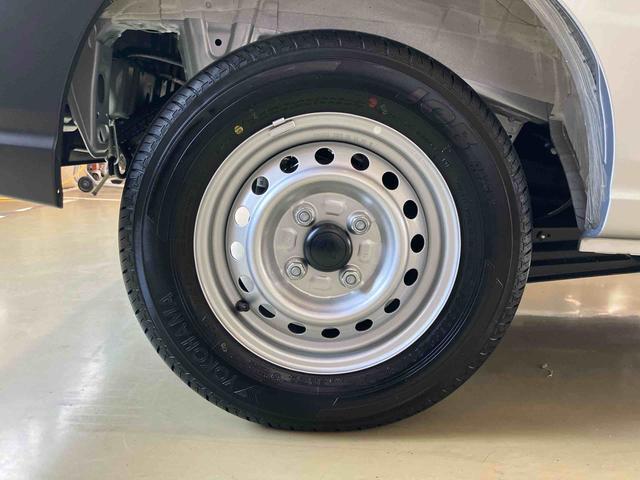 ハイゼットカーゴＤＸスマートアシスト付き　ワンオーナー　パートタイム４ＷＤ　ラジオ付き　ミッション車　コーナーセンサー　キーレスエントリー　衝突回避支援ブレーキ　誤発進抑制制御機能　オートライト・ハイビーム（鳥取県）の中古車