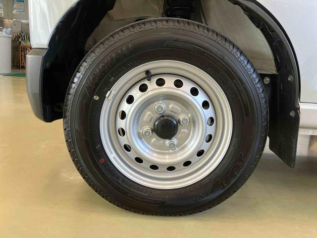 ハイゼットカーゴＤＸスマートアシスト付き　ワンオーナー　パートタイム４ＷＤ　ラジオ付き　ミッション車　コーナーセンサー　キーレスエントリー　衝突回避支援ブレーキ　誤発進抑制制御機能　オートライト・ハイビーム（鳥取県）の中古車