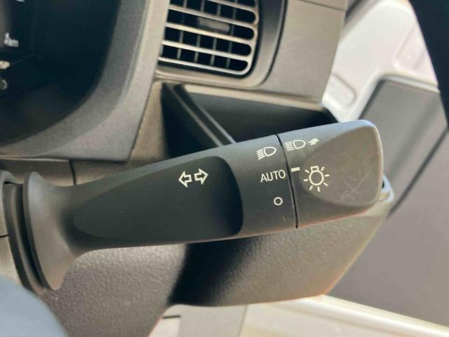 ハイゼットトラックスタンダードスマートアシスト付き　パートタイム４ＷＤ　ラジオ付き　オートライト・ハイビーム　衝突回避支援ブレーキ　誤発進抑制制御機能　ＭＴ車　コーナーセンサー　アイドリングストップ（鳥取県）の中古車