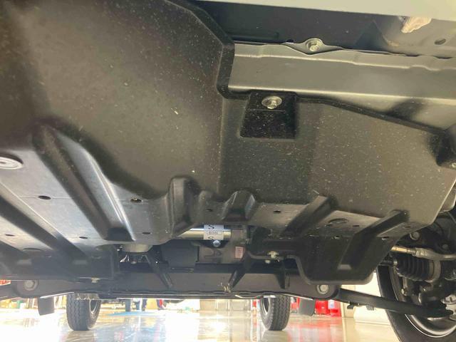 ハイゼットトラックスタンダードスマートアシスト付き　パートタイム４ＷＤ　ラジオ付き　オートライト・ハイビーム　衝突回避支援ブレーキ　誤発進抑制制御機能　ＭＴ車　コーナーセンサー　アイドリングストップ（鳥取県）の中古車
