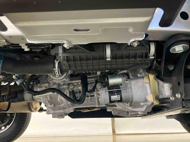 ハイゼットトラックスタンダードスマートアシスト付き　パートタイム４ＷＤ　ラジオ付き　オートライト・ハイビーム　衝突回避支援ブレーキ　誤発進抑制制御機能　ＭＴ車　コーナーセンサー　アイドリングストップ（鳥取県）の中古車