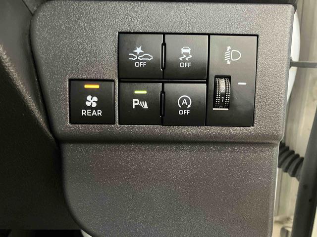 ハイゼットカーゴスペシャルスマートアシスト付き　ワンオーナー　パートタイム４ＷＤ　ラジオ付き　衝突回避支援ブレーキ　誤発進抑制制御機能　オートライト・ハイビーム　パワーウィンドウ　両側スライドドア（鳥取県）の中古車