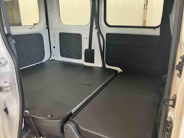 ハイゼットカーゴスペシャルスマートアシスト付き　ワンオーナー　パートタイム４ＷＤ　ラジオ付き　衝突回避支援ブレーキ　誤発進抑制制御機能　オートライト・ハイビーム　パワーウィンドウ　両側スライドドア（鳥取県）の中古車