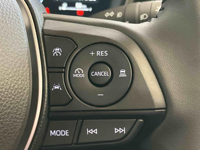 カローラクロスハイブリッド　Ｚナビゲーションシステム付き　全周囲カメラ付き　ＥＴＣ付き　ハイブリッド車　シートヒーター　キーフリーシステム　電動リアゲート　ステアリングスイッチ　オートライト・ハイビーム　オートエアコン（鳥取県）の中古車
