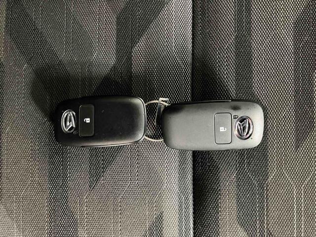 タフトG ダーククロムベンチャースマートアシスト付き シートヒーター スカイフィールトップ 電動パーキングブレーキ コーナーセンサー オートライト・ハイビーム LEDヘッドランプ キーフリー アルミホイール(鳥取県)の中古車