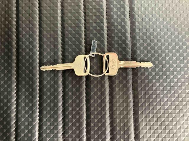 ハイゼットトラックスタンダードスマートアシスト付き パートタイム4WD ラジオ付き オートライト・ハイビーム 衝突回避支援ブレーキ 誤発進抑制制御機能 コーナーセンサー アイドリングストップ(鳥取県)の中古車