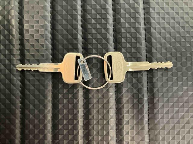 ハイゼットトラックスタンダードスマートアシスト付き　パートタイム４ＷＤ　ラジオ付き　オートライト・ハイビーム　衝突回避支援ブレーキ　誤発進抑制制御機能　ＭＴ車　コーナーセンサー　アイドリングストップ（鳥取県）の中古車