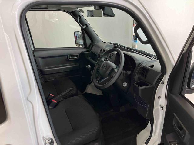 ハイゼットカーゴＤＸスマートアシスト付き　パートタイム４ＷＤ　ラジオ付き　衝突回避支援ブレーキ　誤発進抑制制御機能　オートライト・ハイビーム　パワーウィンドウ　両側スライドドア　ＭＴ車（鳥取県）の中古車