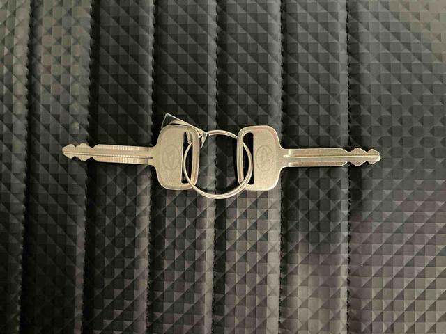 ハイゼットトラックスタンダードスマートアシスト付き　パートタイム４ＷＤ　ラジオ付き　オートライト・ハイビーム　衝突回避支援ブレーキ　誤発進抑制制御機能　ＭＴ車　コーナーセンサー　アイドリングストップ（鳥取県）の中古車