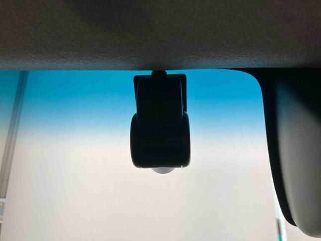 トールカスタムＧ　リミテッドII　ＳＡIIIスマートアシスト付き　ナビゲーションシステム付き　パノラマモニター付き　ドライブレコーダー付き　クルーズコントロール　両側電動スライドドア　シートヒーター　オートライト・ハイビーム　オートエアコン（鳥取県）の中古車