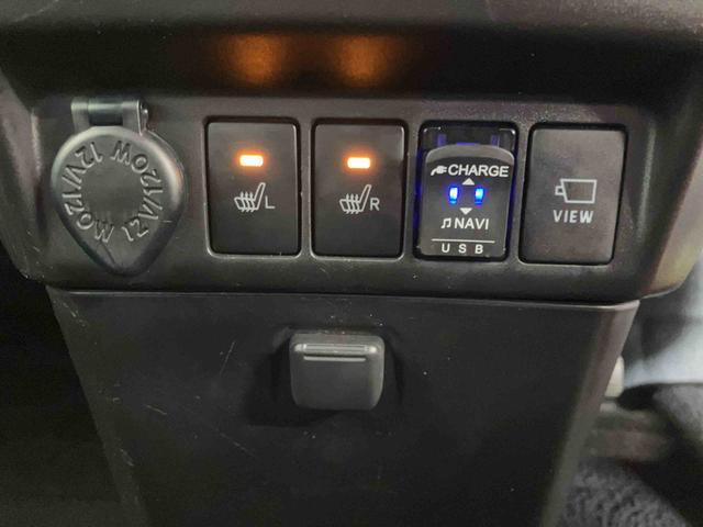 トールカスタムＧ　リミテッドII　ＳＡIIIスマートアシスト付き　ナビゲーションシステム付き　パノラマモニター付き　ドライブレコーダー付き　クルーズコントロール　両側電動スライドドア　シートヒーター　オートライト・ハイビーム　オートエアコン（鳥取県）の中古車