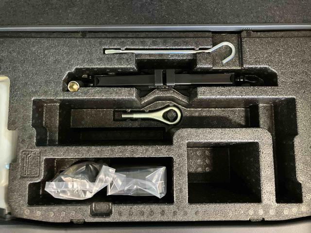 タントカスタムＸナビゲーションシステム付き　両側スライド・片側電動　オートライト　バックカメラ付き　オートエアコン　ステアリングスイッチ　キーフリーシステム　プッシュボタンスタート　アルミホイール（鳥取県）の中古車