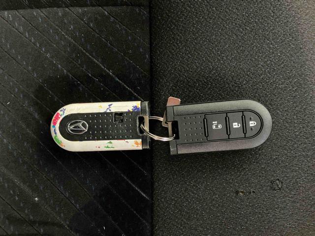 タントカスタムＸナビゲーションシステム付き　両側スライド・片側電動　オートライト　バックカメラ付き　オートエアコン　ステアリングスイッチ　キーフリーシステム　プッシュボタンスタート　アルミホイール（鳥取県）の中古車